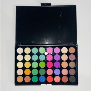 Popfeel brand rainbow eyeshadow palette